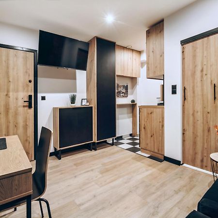 Bedthoven Lofts You! Self Check-In & Parking Tychy Exterior photo