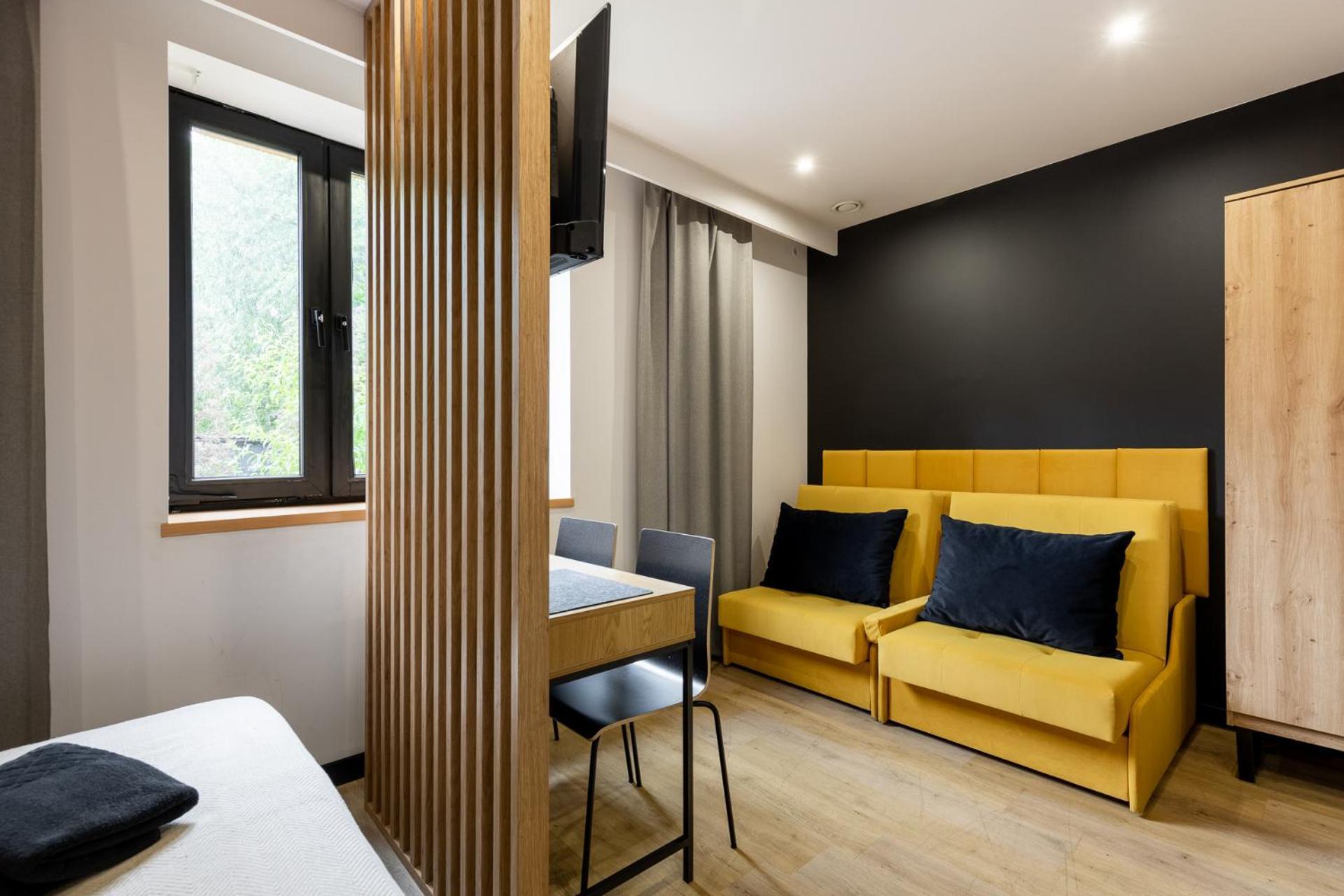 Bedthoven Lofts You! Self Check-In & Parking Tychy Exterior photo