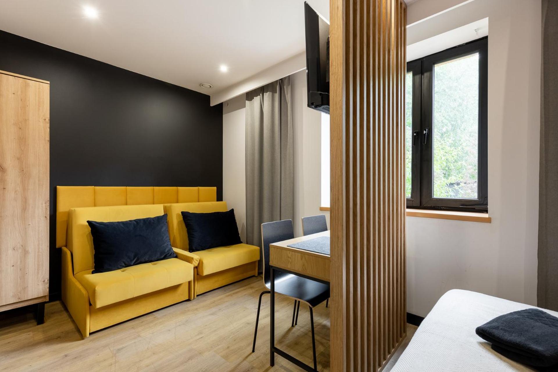 Bedthoven Lofts You! Self Check-In & Parking Tychy Exterior photo