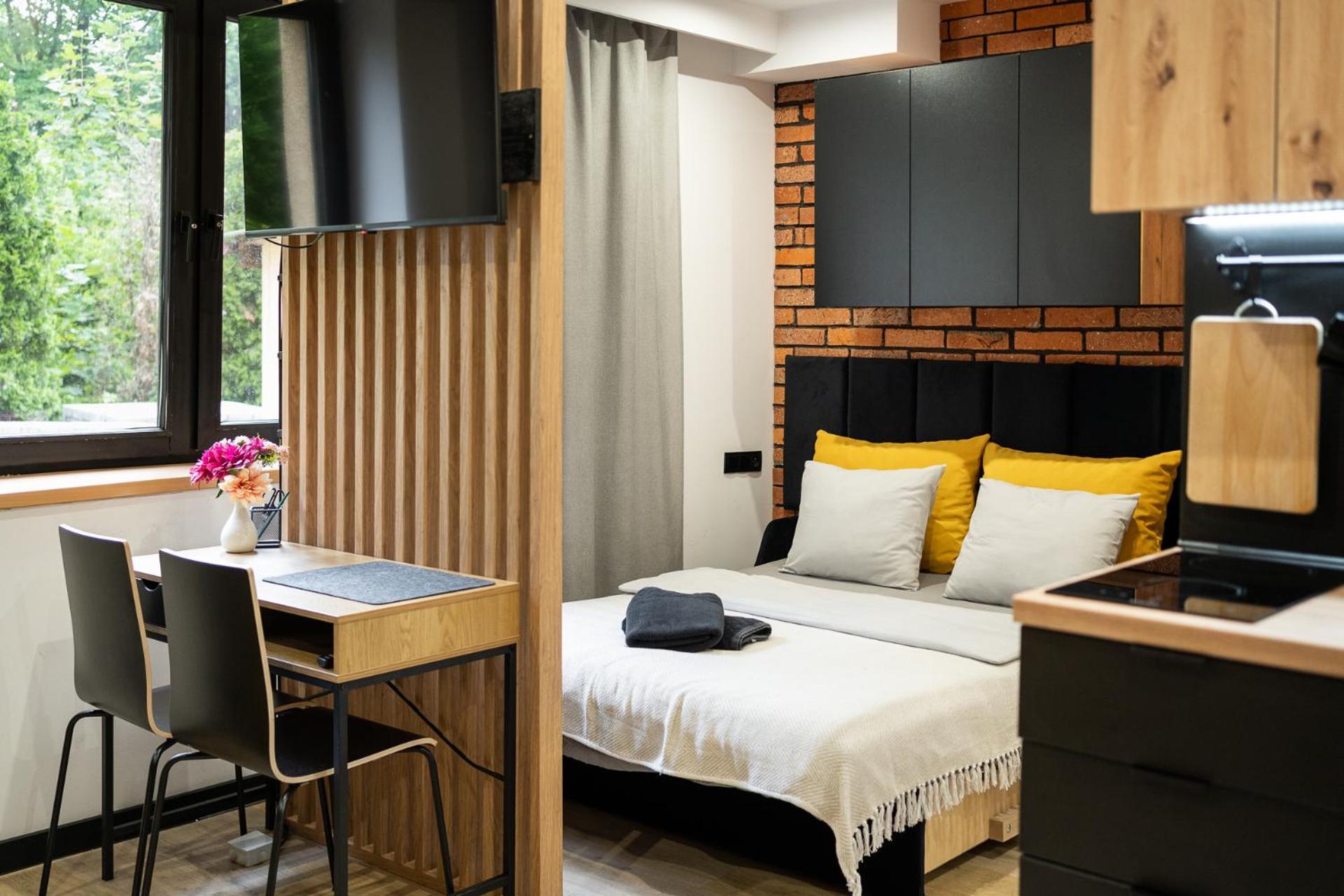Bedthoven Lofts You! Self Check-In & Parking Tychy Exterior photo